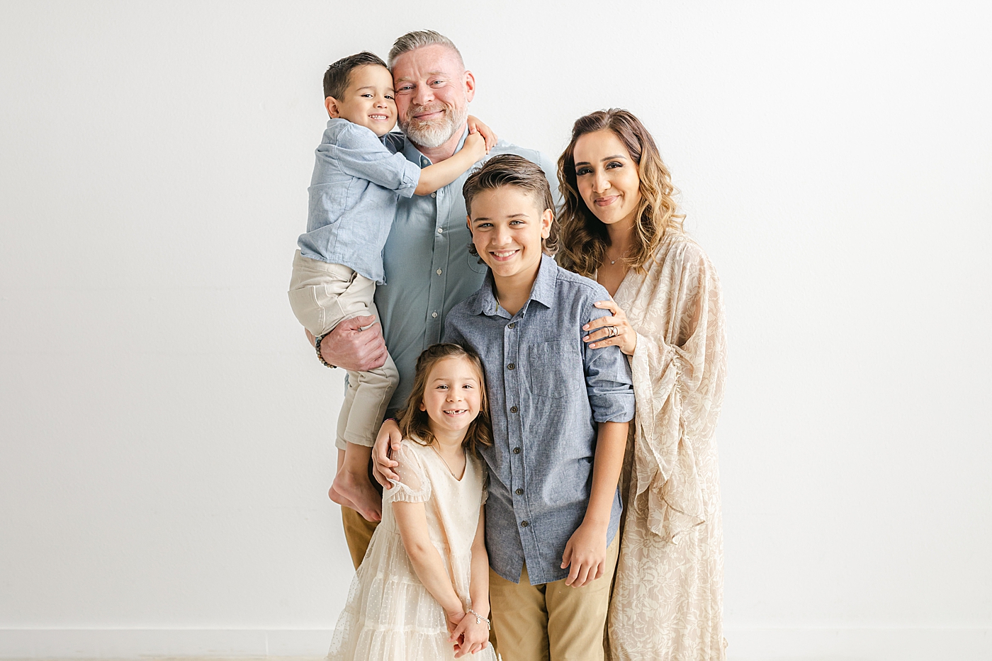 Family of five during their Studio Family Session in Austin | Photo by Sana Ahmed Photography