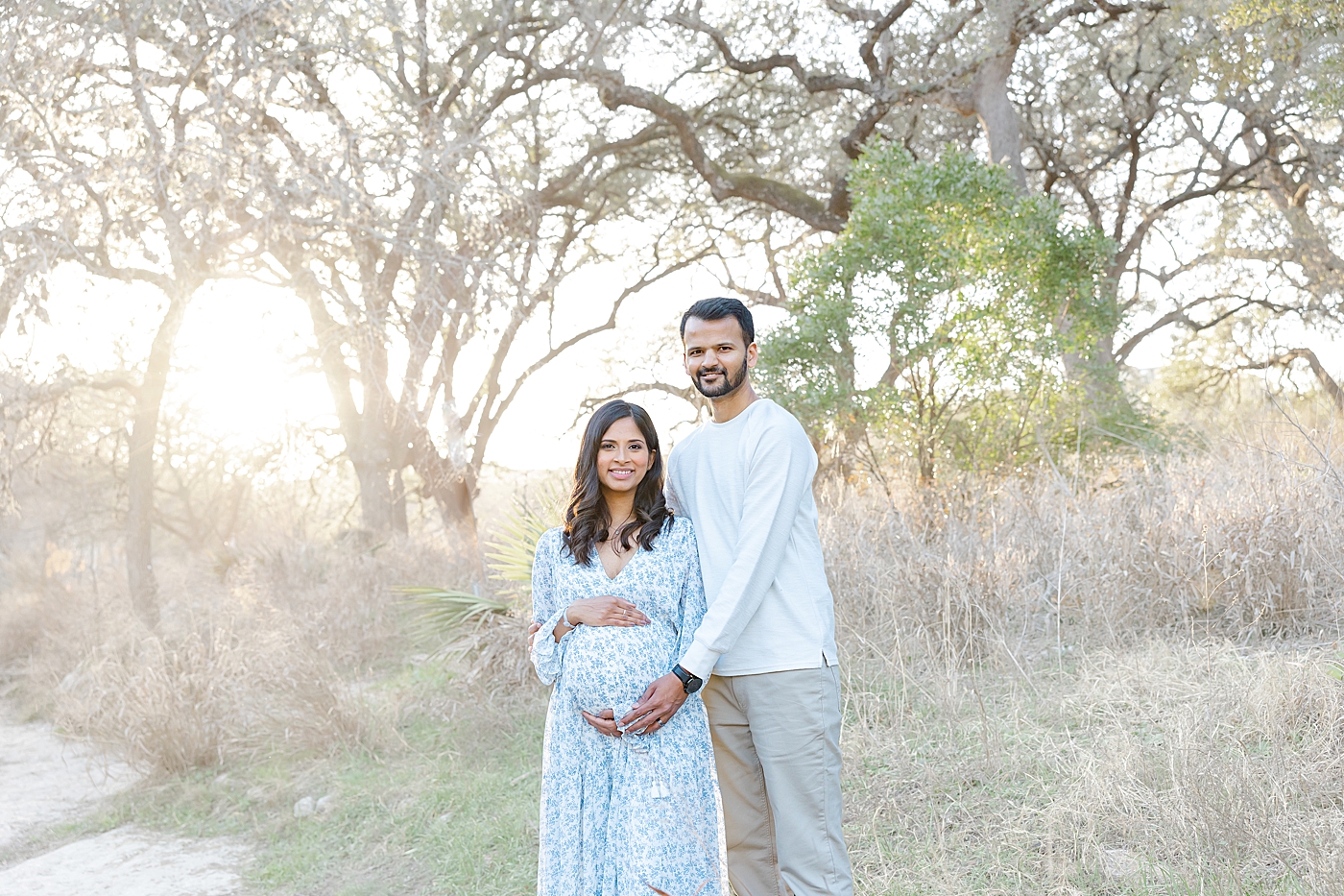Mom and dad to be during their Austin Maternity Session| Images by Sana Ahmed 
